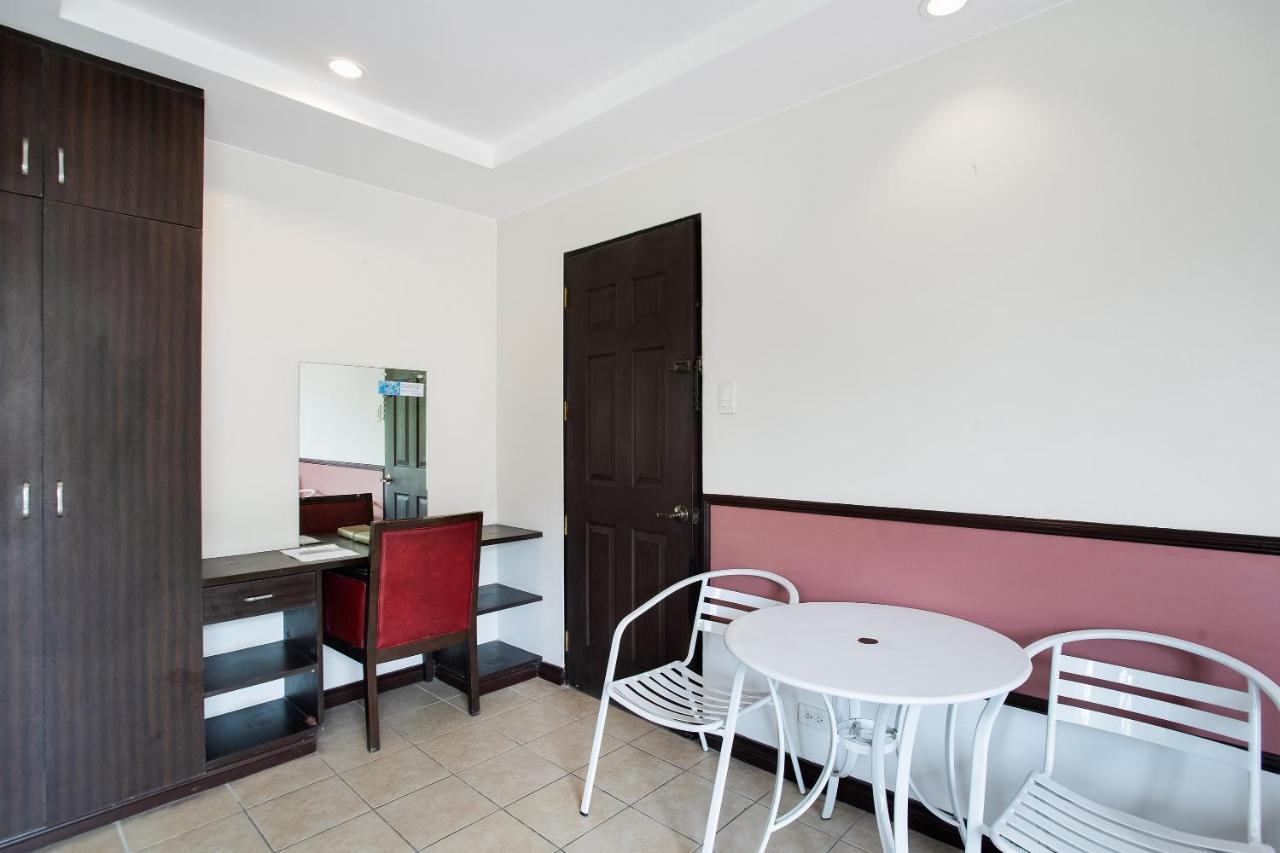 Oyo 394 Tagaytay Haven Hotel - Mendez Tagaytay City Ngoại thất bức ảnh